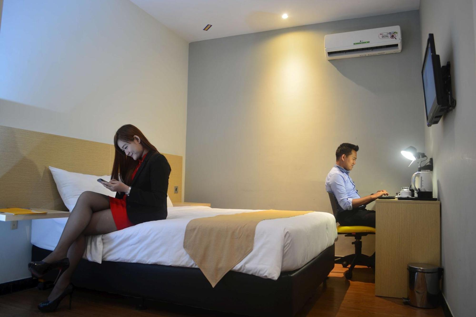 Yunna Hotel Lampung Bandar Lampung Habitación foto