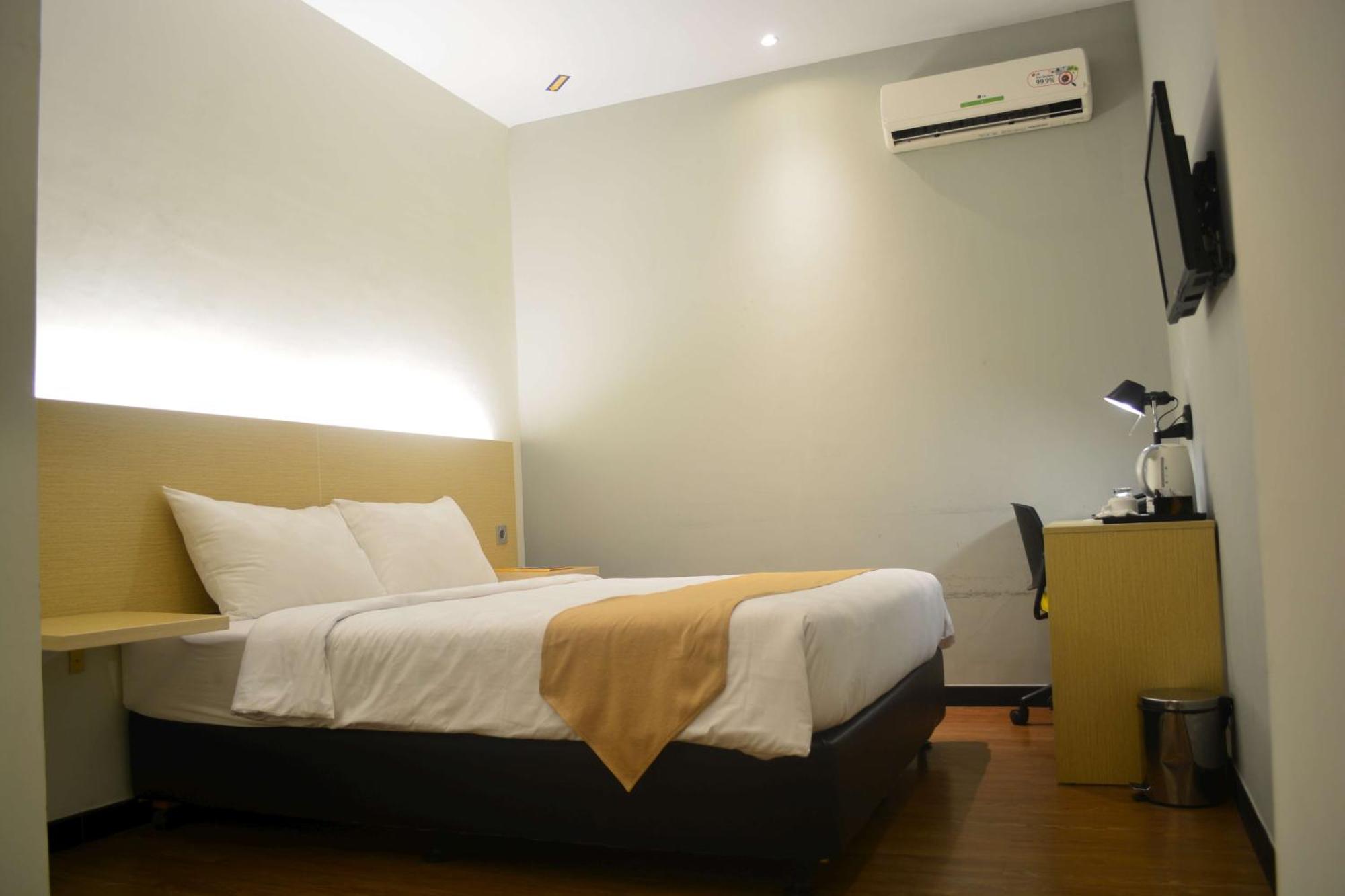 Yunna Hotel Lampung Bandar Lampung Habitación foto